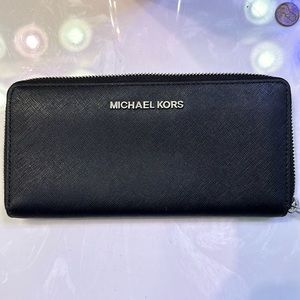 MK - Large black wallet